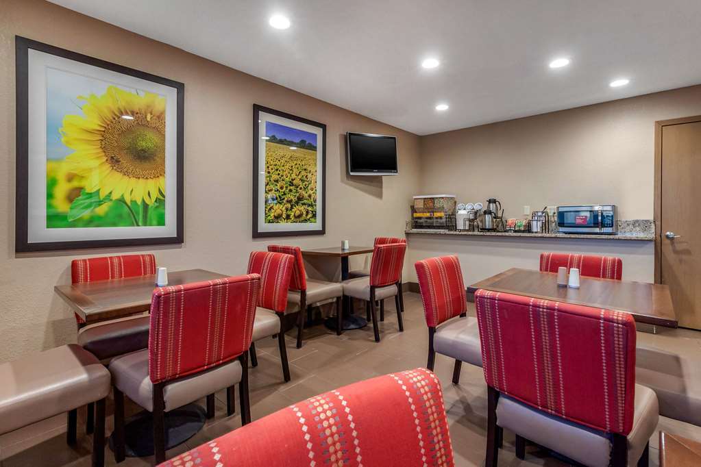 Comfort Inn & Suites Hays I-70 Ristorante foto